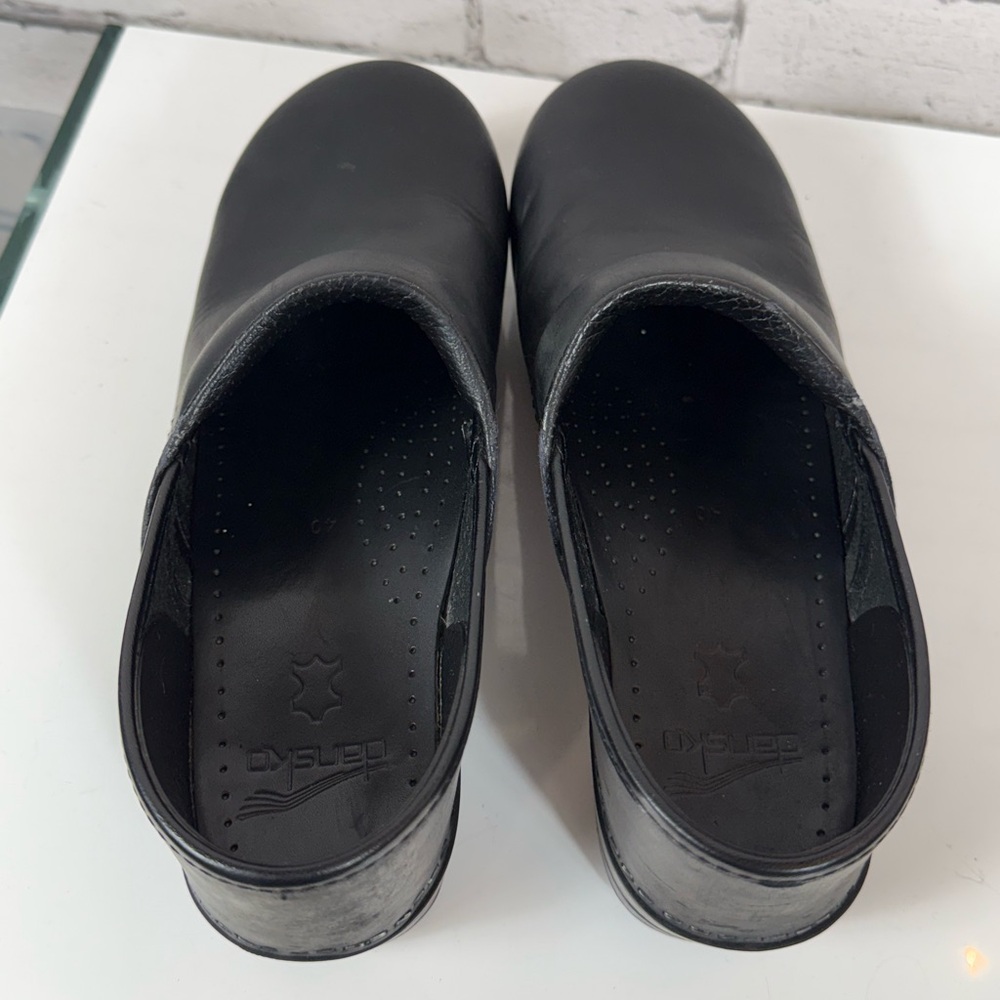 Dansko Matte Black Clog Professional Classic Size 40 (size 9-9.5) Nursing Clogs - Picture 4 of 11